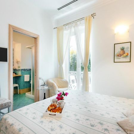 La Vispa Teresa Ischia Bagian luar foto